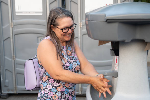 Portable sink rental in Riverside, MO